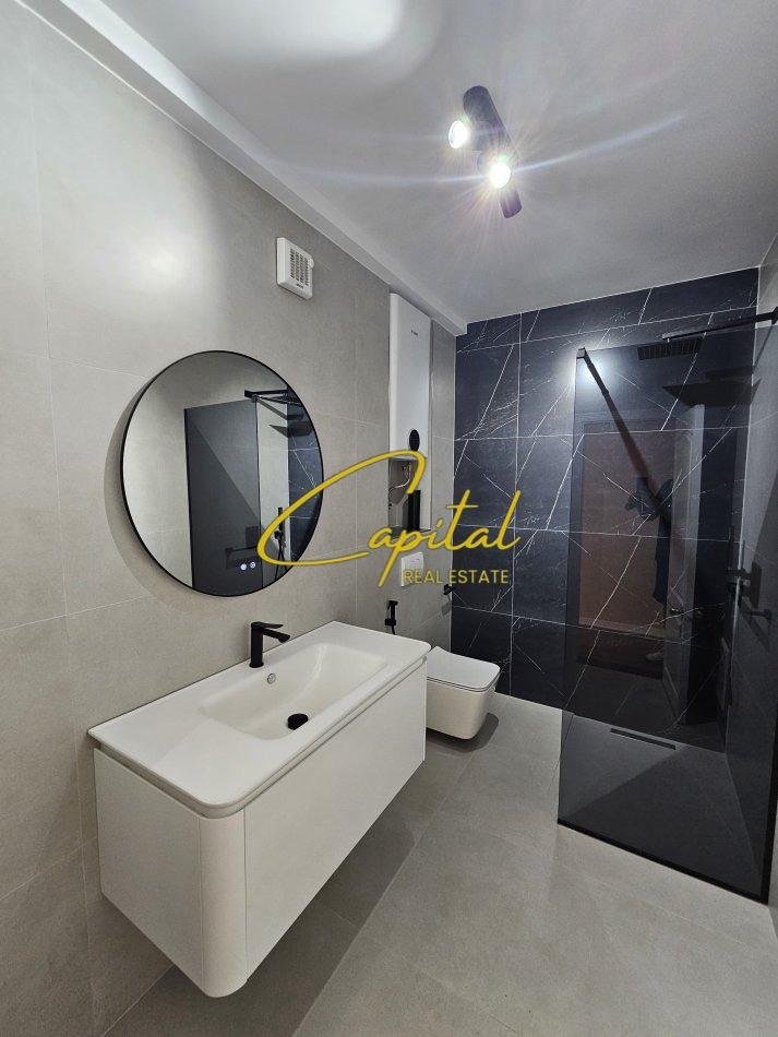 ZYRE ME QIRA 130 M2 QENDER 900 EURO