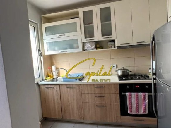 APARTAMENT ME QIRA 2+1 RRUGA FORTUZI 55.000 LEKE