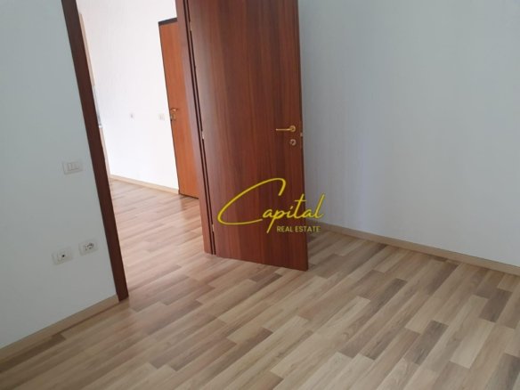APARTAMENT ME QIRA 1+1 ISH FUSHA AVIACIONIT 45.000 LEKE