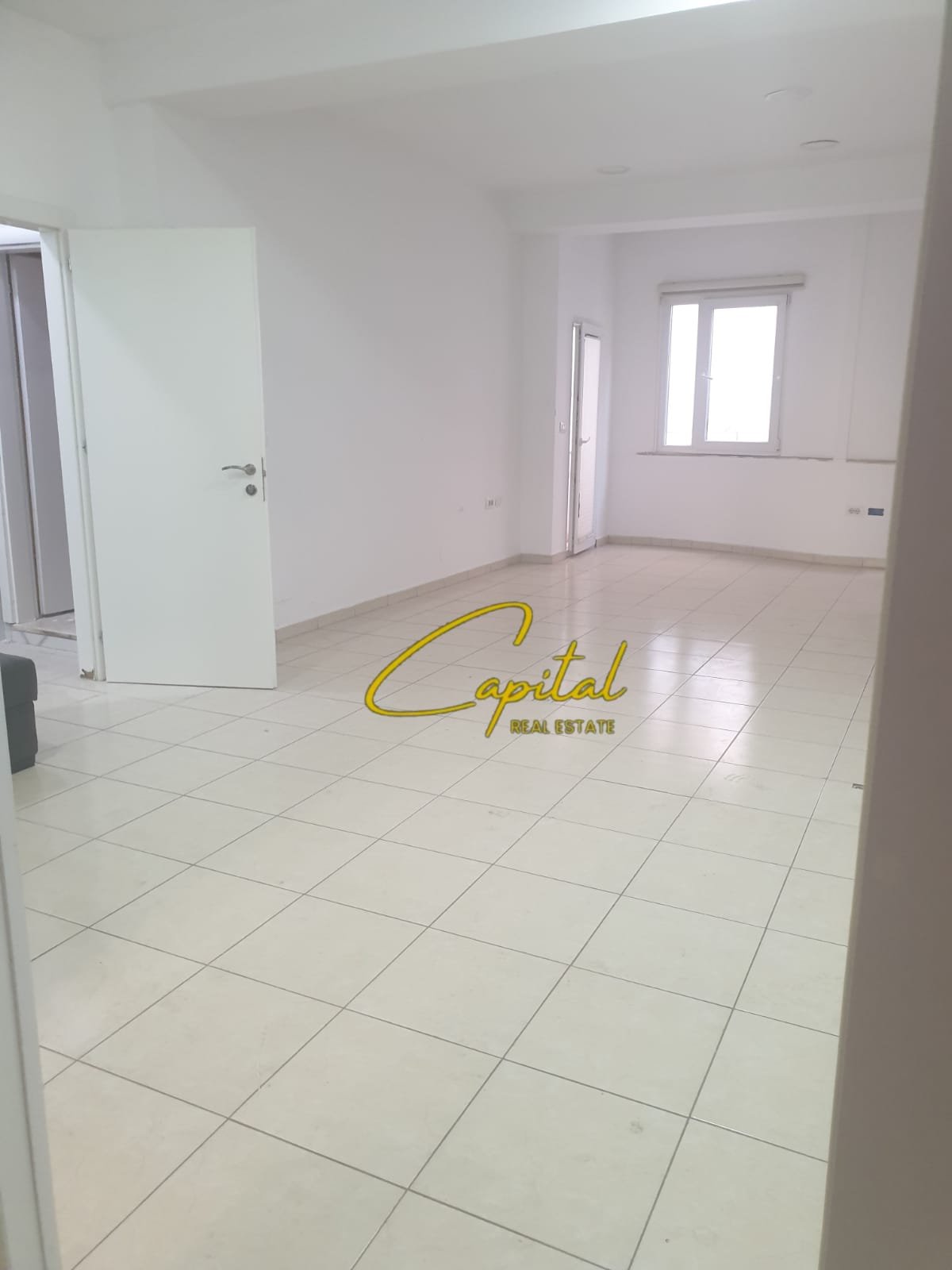 ZYRE ME QIRA 70 M2 RRUGA E KAVAJES 85.000 LEKE
