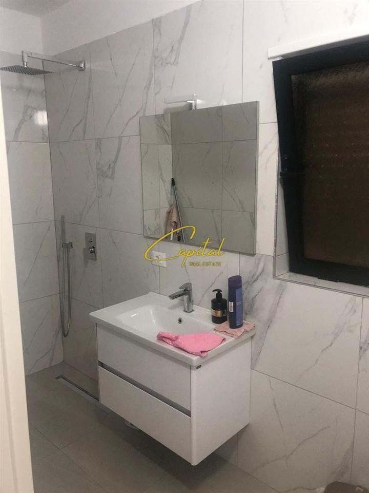 SHITET APARTAMENT 3+1+2 RRUGA E DIBRES 274.760 EURO