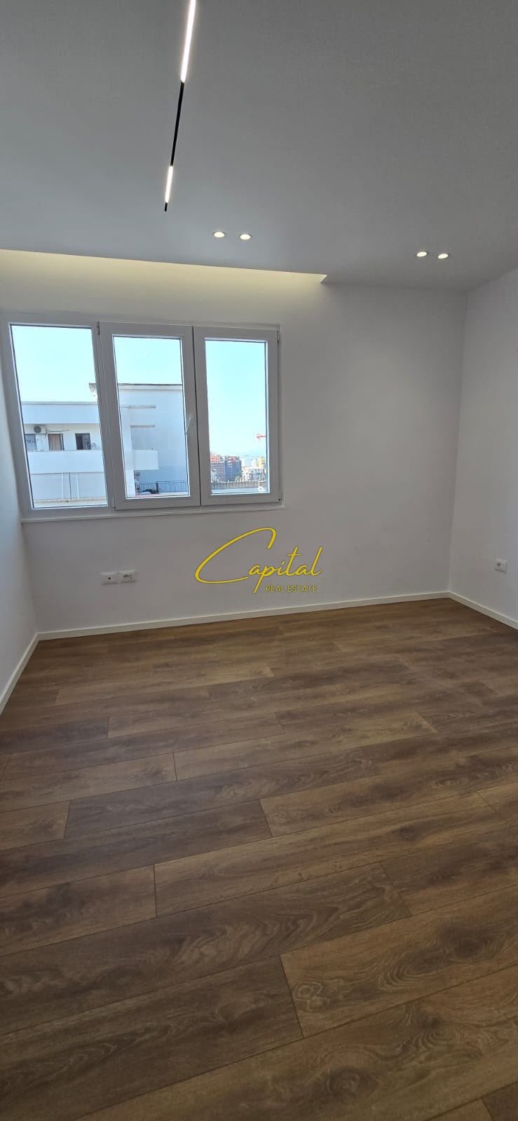 WhatsApp Image 2026-07-30 at 10.54.25 AM (1) SHITET APARTAMENT 1+1 21 DHJETORI 165.000 EURO