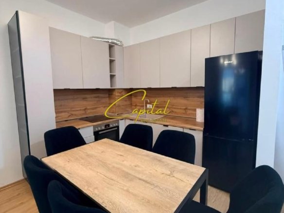 APARTAMENT ME QIRA 1+1 5 MAJI 55.000 LEKE