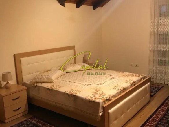 APARTAMENT ME QIRA 3+1 XHAMLLIKU 60.000 LEKE