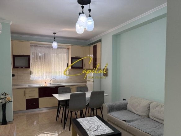 APARTAMENT ME QIRA 2+1 MATERNITETI I RI 50.000 LEKE