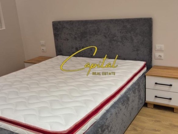 APARTAMENT ME ME QIRA 1+1 ISH STACIONI TRENIT 60.000 LEKE