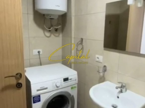 APARTAMENT ME QIRA 3+1+2 5 MAJI 50.000 LEKE