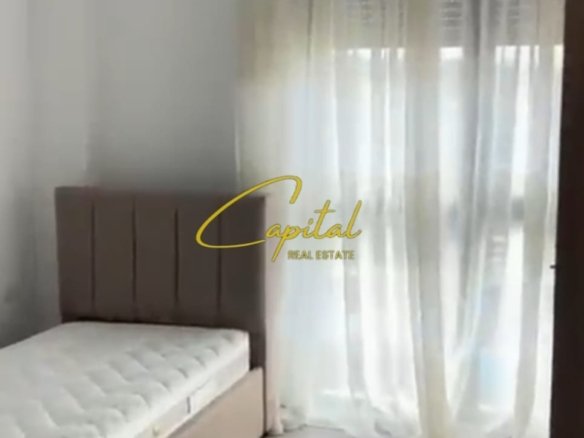 APARTAMENT ME QIRA 3+1+2 5 MAJI 50.000 LEKE