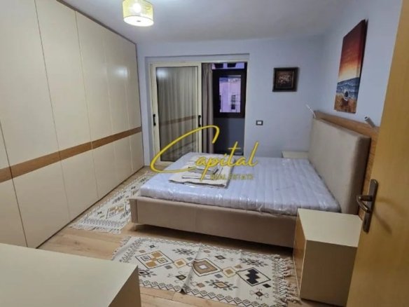 APARTAMENT ME QIRA 3+1+2 SHESHI SKENDBERBEJ 90.000 LEKE