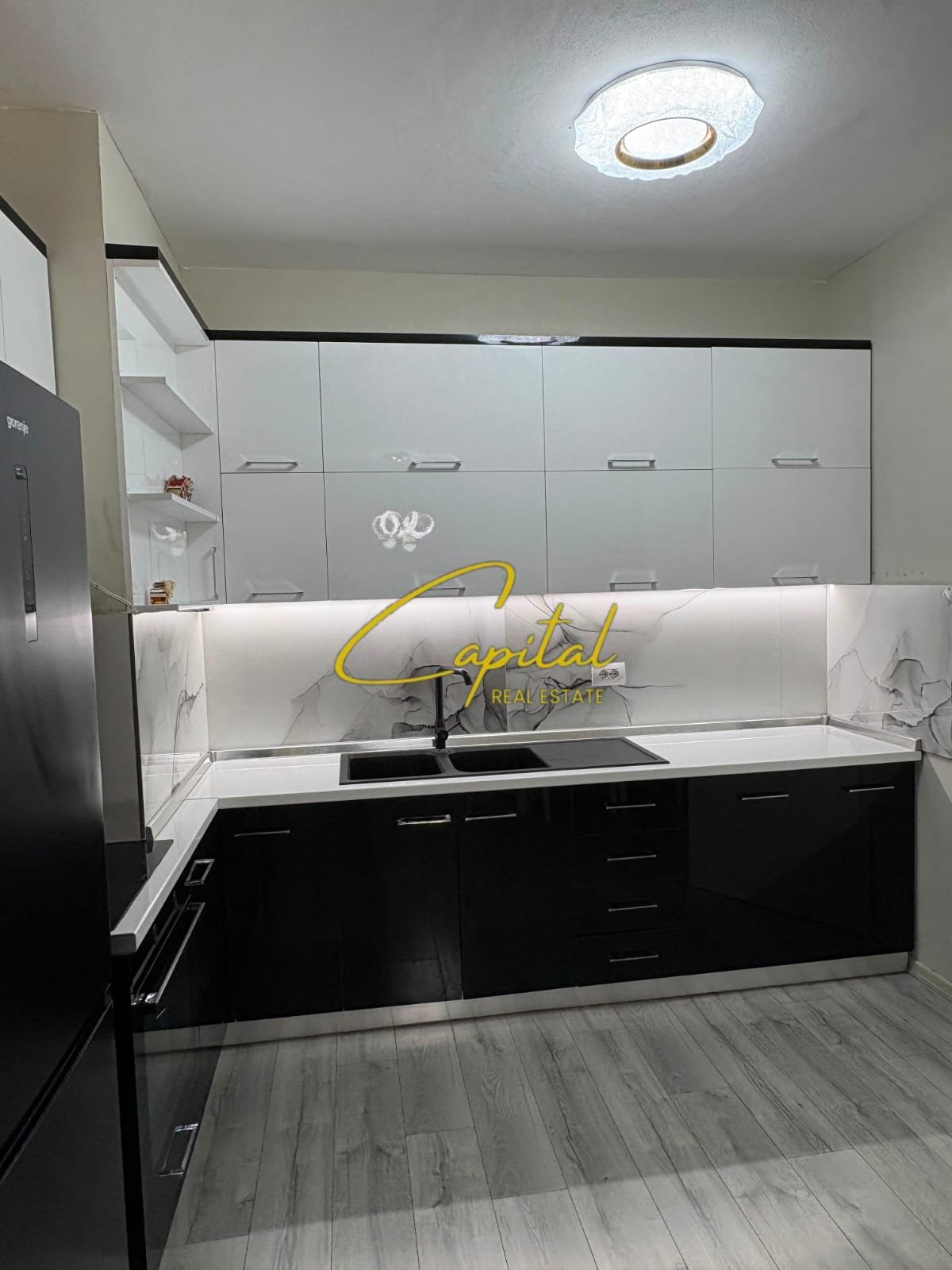 APARTAMENT ME QIRA 2+1+2 SPITALI AMERIKAN 3 70.000 LEKE