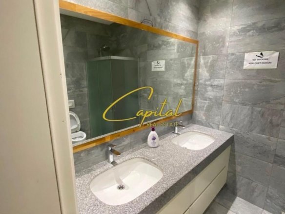 AMBIENT BIZNESI ME QIRA 140 M2 ISH BLLOKU 3.200 EURO