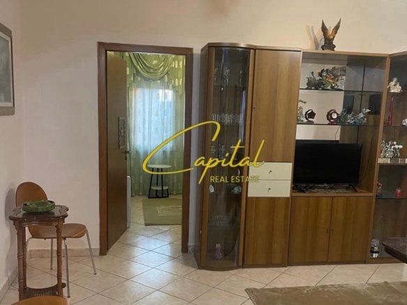 APARTAMENT ME QIRA 2+1 ISH STACIONI TRENIT 75.000 LEKE