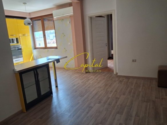 APARTAMENT ME QIRA 1+1 QENDER 60.000 LEKE