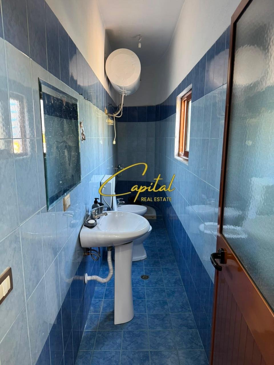 WhatsApp Image 2026-08-05 at 11.07.29 AM APARTAMENT ME QIRA 1+1 ALI DEMI 40.000 LEKE