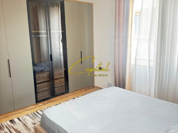 APARTAMENT ME QIRA 1+1 5 MAJI 50.000 LEKE