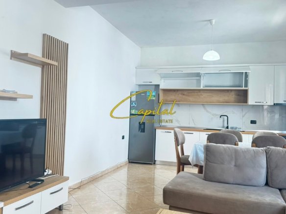 APARTAMENT ME QIRA 1+1 5 MAJI 50.000 LEKE
