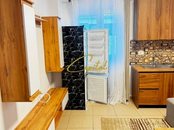 APARTAMENT ME QIRA 1+1 5 MAJI 50.000 LEKE