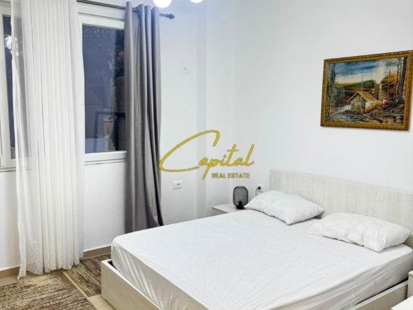 APARTAMENT ME QIRA 1+1 5 MAJI 50.000 LEKE
