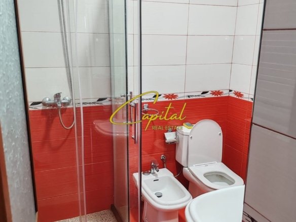 APARTAMENT ME QIRA 1+1 5 MAJI 50.000 LEKE