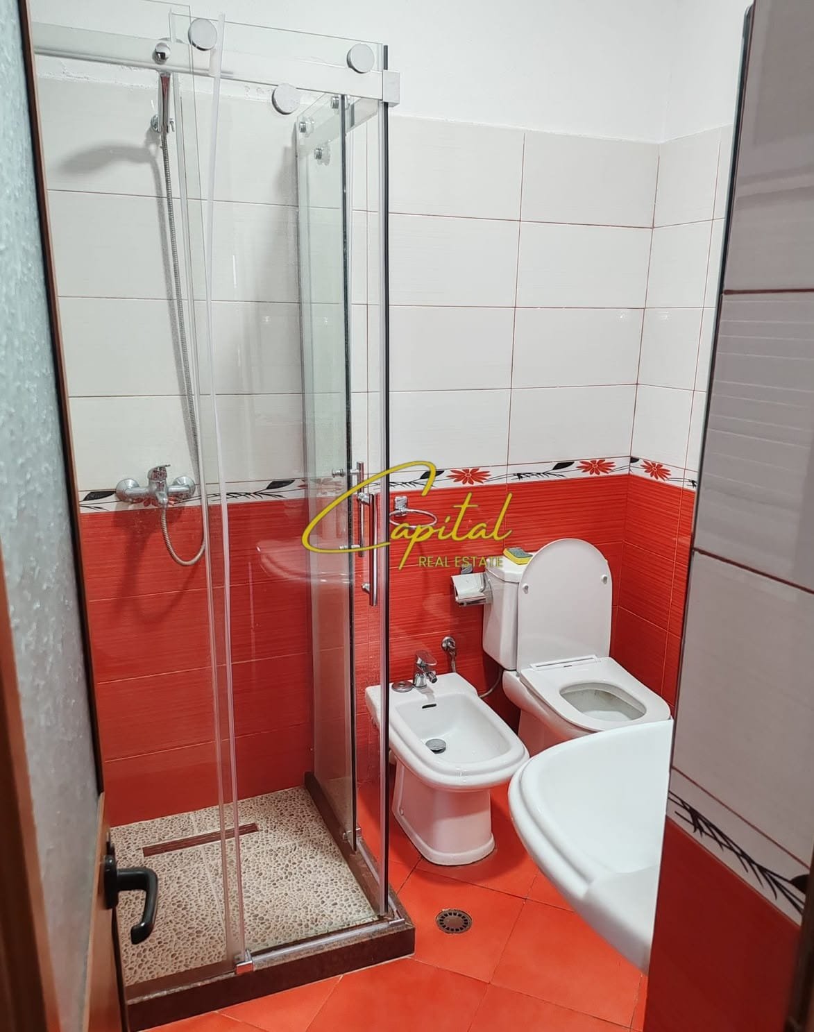 APARTAMENT ME QIRA 1+1 5 MAJI 50.000 LEKE