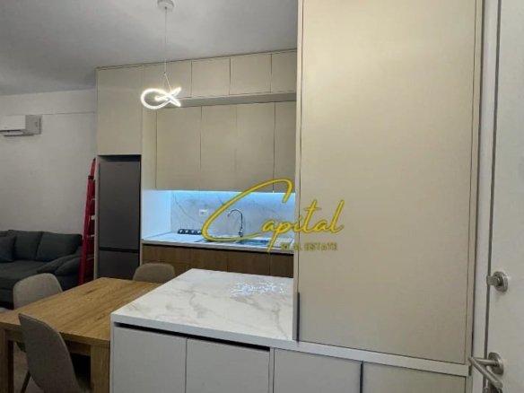 APARTAMENT ME QIRA 1+1 ALI DEMI 50.000 LEKE