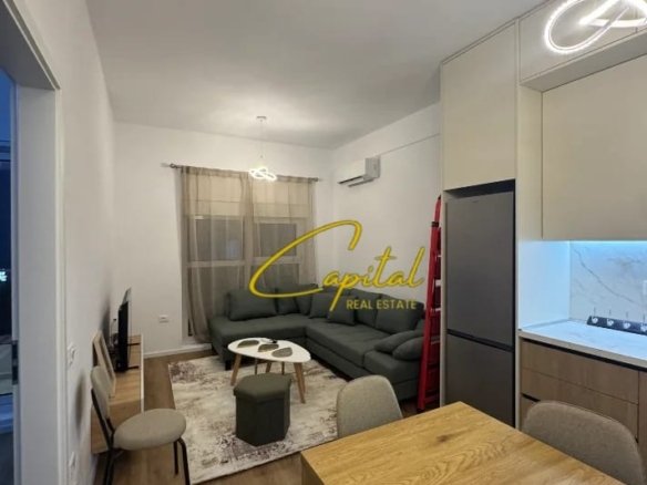 APARTAMENT ME QIRA 1+1 ALI DEMI 50.000 LEKE