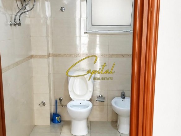 APARTAMENT ME QIRA 2+1 BULEVARDI I RI 50.000 LEKE
