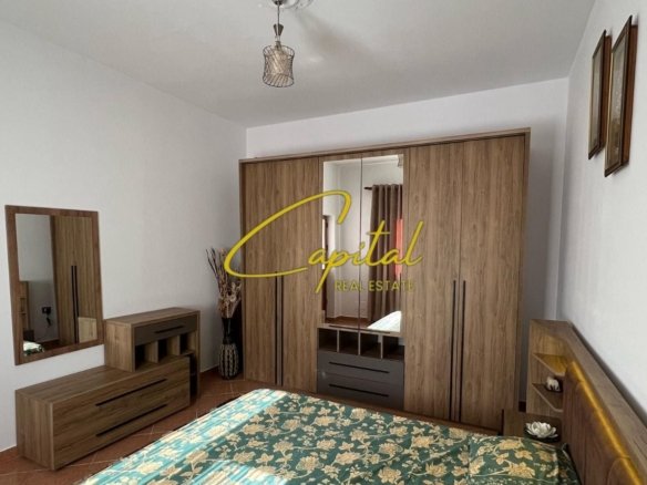APARTAMENT ME QIRA 2+1 BULEVARDI I RI 50.000 LEKE