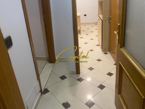 AMBIENT BIZNESI ME QIRA 110 M2 ISH BLLOKU 100.000 LEKE