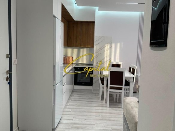APARTAMENT ME QIRA 1+1 BULEVARDI I RI 70.000 LEKE