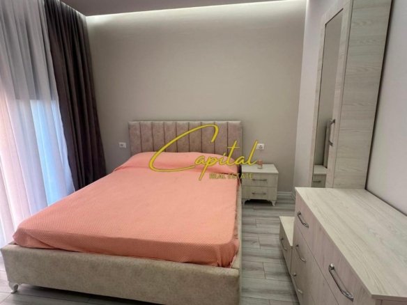 APARTAMENT ME QIRA 1+1 BULEVARDI I RI 70.000 LEKE