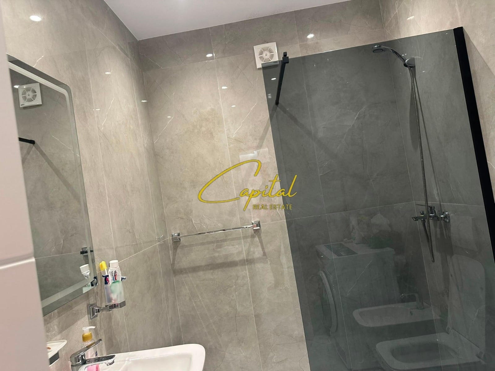 APARTAMENT ME QIRA 1+1 BULEVARDI I RI 70.000 LEKE
