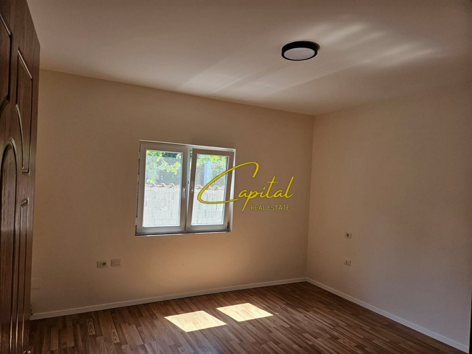 WhatsApp Image 2026-08-07 at 10.33.04 AM (1) APAPARTAMENT ME QIRA 2+1 LAPRAKE 55.000 LEKE