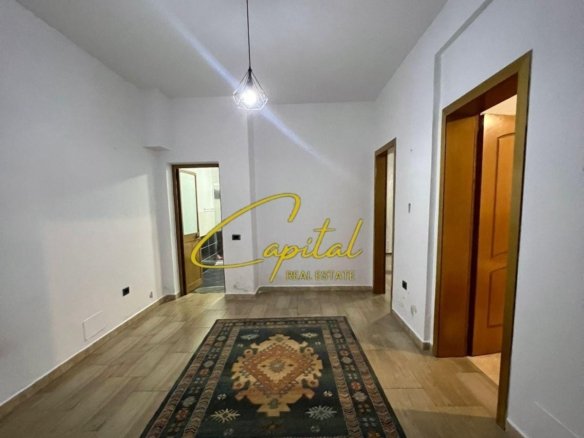 APARTAMENT ME QIRA 1+1 5 MAJI 40.000 LEKE