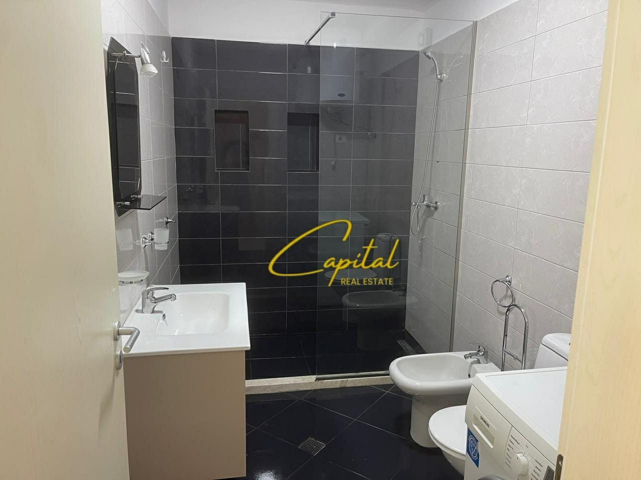 APARTAMENT ME QIRA 1+1 PROKURORIA E TIRANES 60.000 LEKE