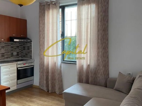 APARTAMENT ME QIRA 1+1 QENDER 65.000 LEKE