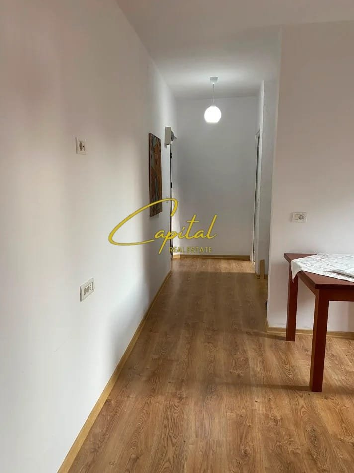 APARTAMENT ME QIRA 1+1 QENDER 65.000 LEKE