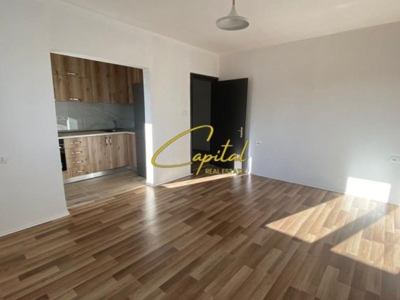 APARTAMENT ME QIRA 1+1 ALI DEMI 50.000 LEKE