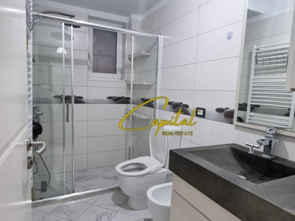 APARTAMENT ME QIRA 2+1 SHESHI WILLSON 900 EURO