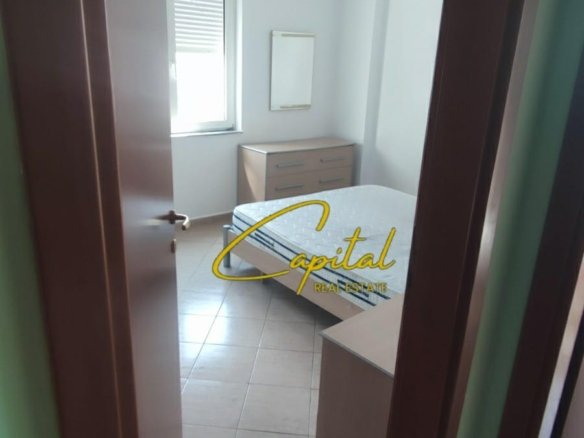 APARTAMENT ME QIRA 1+1 ALI DEMI 40.000 LEKE