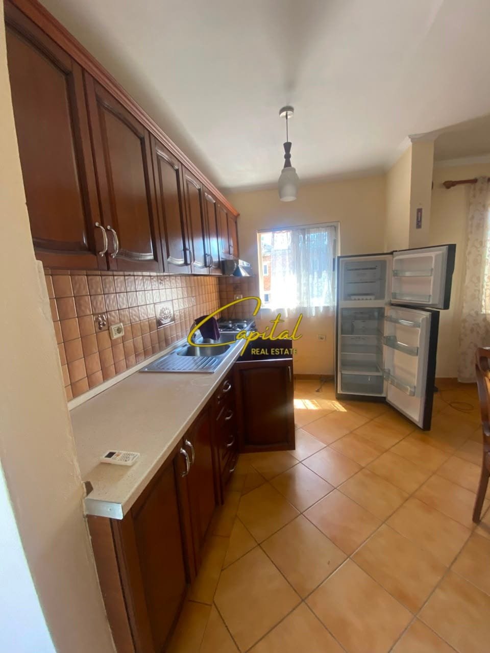 APARTAMENT ME QIRA 2+1+2 ISH PARKU 50.000 LEKE