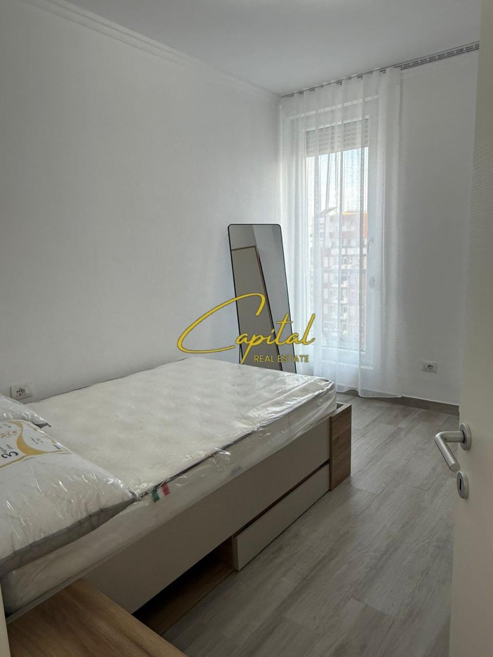 APARTAMENT ME QIRA 1+1 ISH STACIONI TRENIT 70.000 LEKE