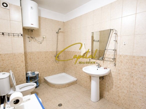 APARTAMENT ME QIRA 1+1 ISH RESTORANT DURRESI 600 EURO