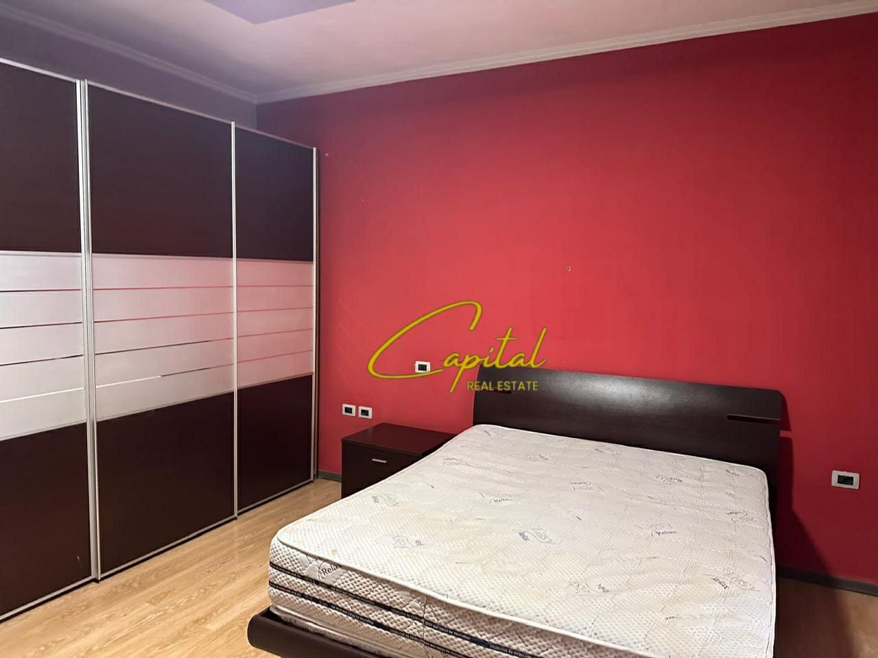 APARTAMENT ME QIRA 2+1 FAKULTETI I MJEKESISE 50.000 LEKE