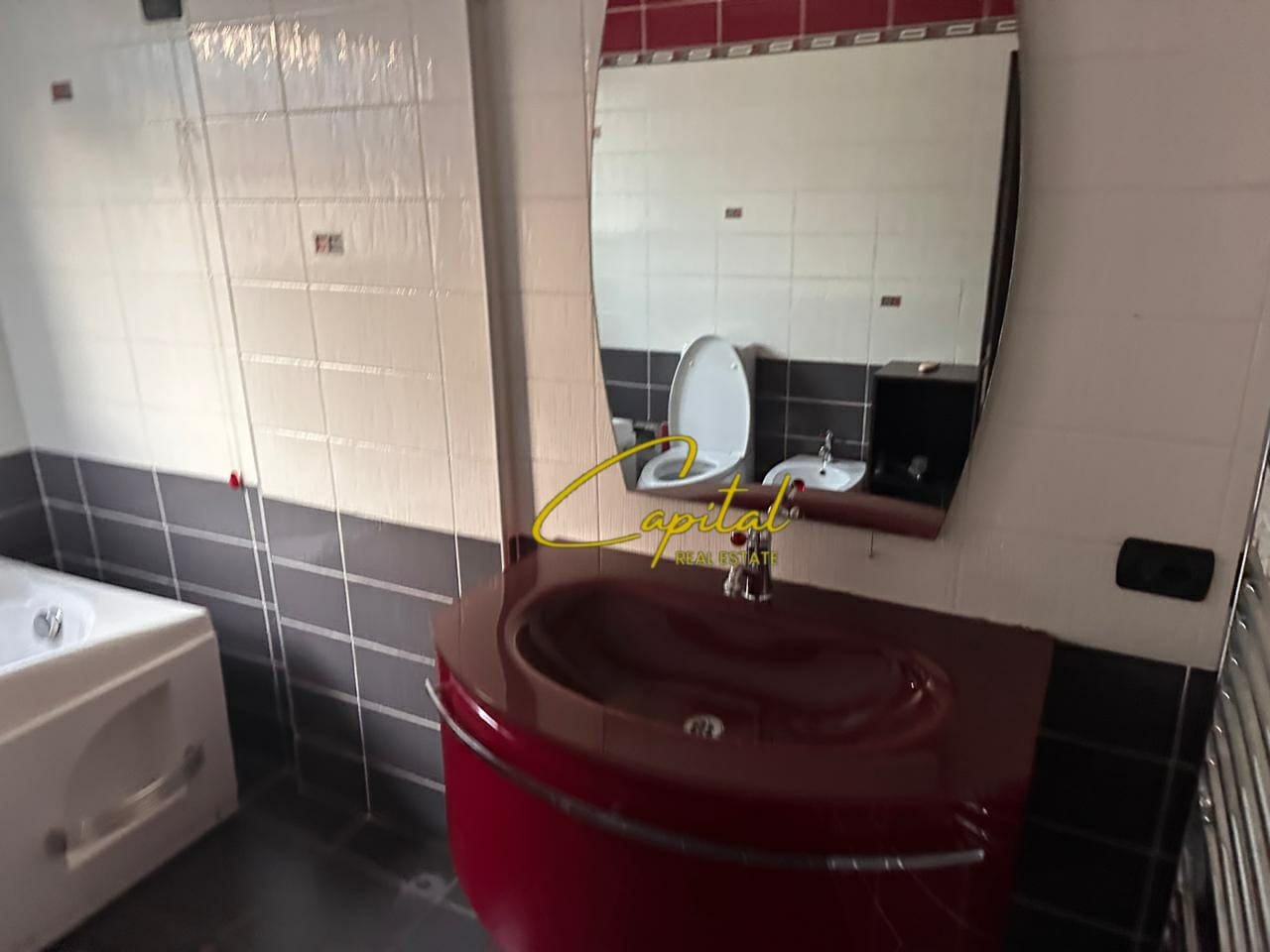 APARTAMENT ME QIRA 2+1 FAKULTETI I MJEKESISE 50.000 LEKE