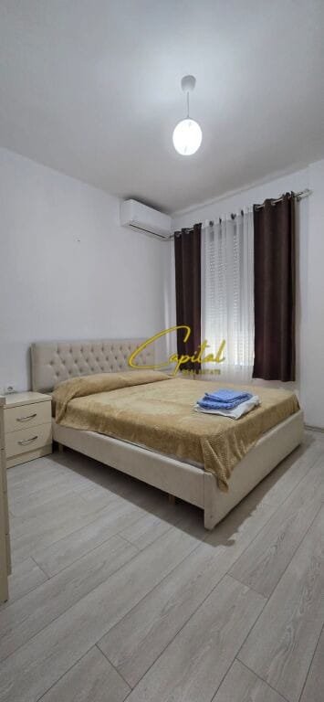 APARTAMENT ME QIRA 3+1 KINOSTUDIO 65.000 LEKE