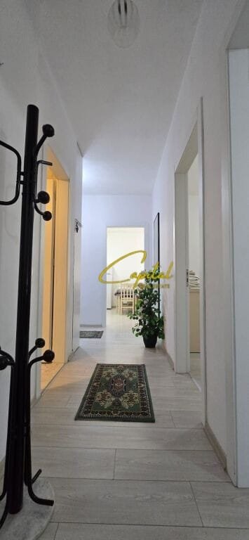 APARTAMENT ME QIRA 3+1 KINOSTUDIO 65.000 LEKE