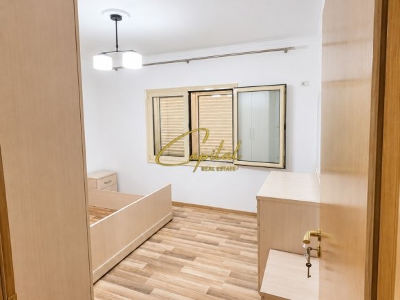 APARTAMENT ME QIRA 1+1 RRUGA E ELBASANIT 70.000 LEKE