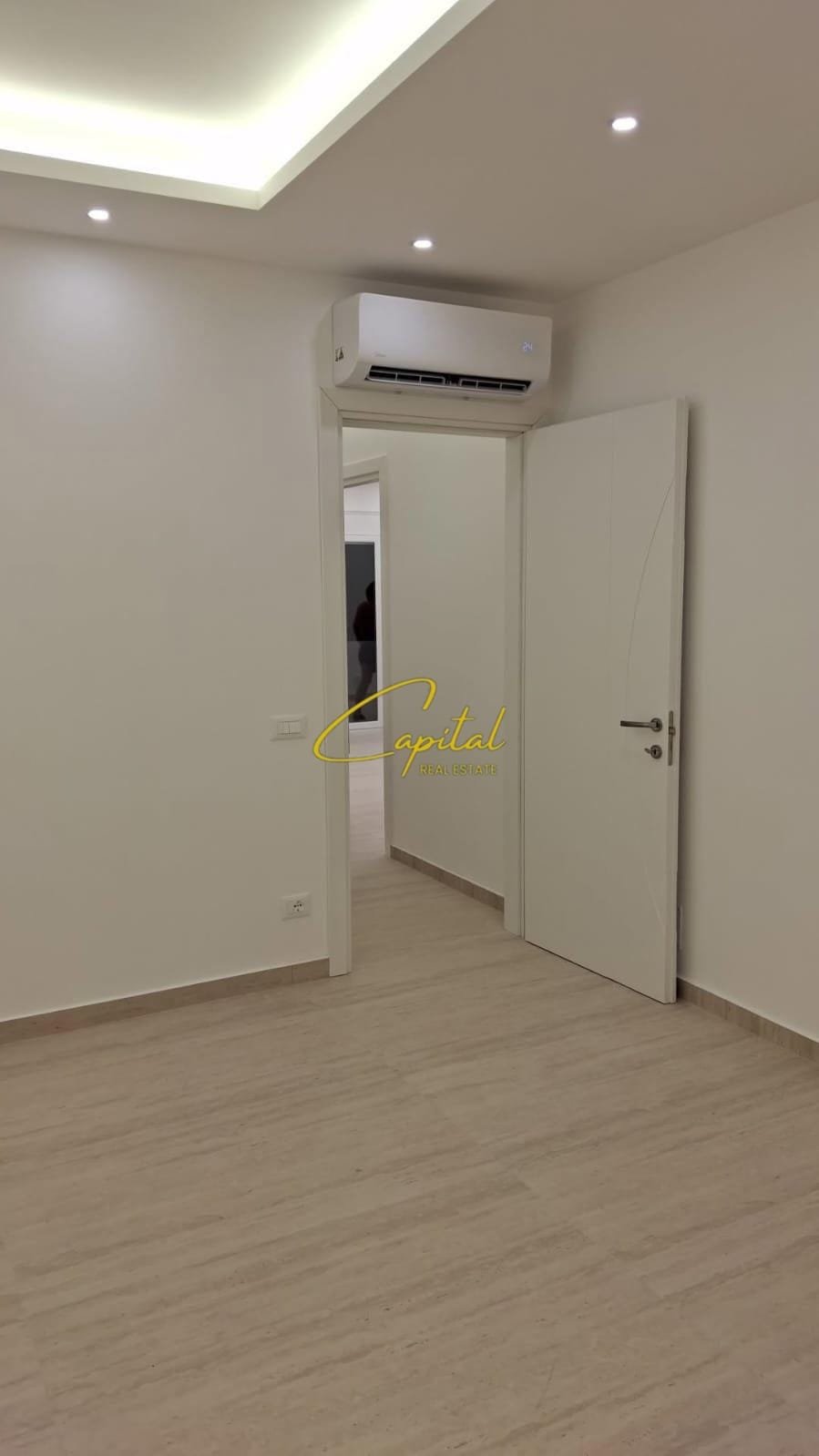 ZYRE ME QIRA 100 M2 LIQENI ARTIFICIAL 150.000 LEKE