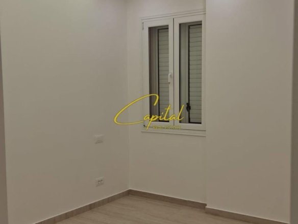 ZYRE ME QIRA 100 M2 LIQENI ARTIFICIAL 150.000 LEKE